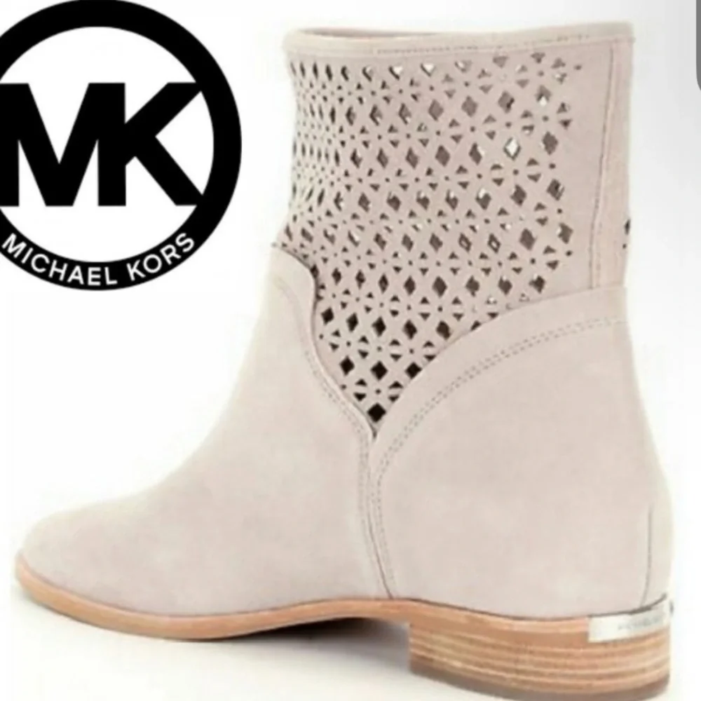 Michael Kors Sunny Suede Perforated Boots Size 11